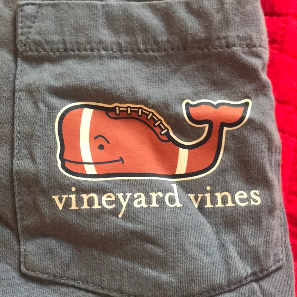Vineyard vines long sleeve t-shirt